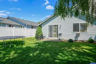 1625 SE Cortland (&amp 1627) Av, Dallas, OR 97338 - Photo 4