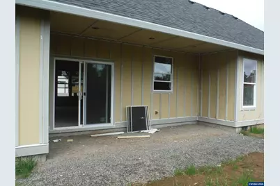 212 NE Broadway St, Sublimity, OR 97385 - Photo 8