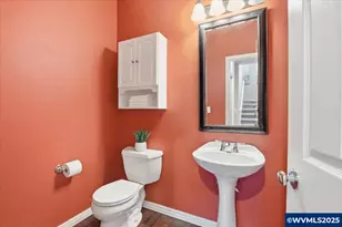 541 Inverness Dr SE, Salem, OR 97306 - Photo 16