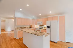 6683 Brookhollow Ct NE, Keizer, OR 97303 - Photo 12