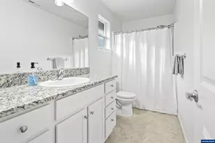 1871 SE Academy St, Dallas, OR 97338 - Photo 14