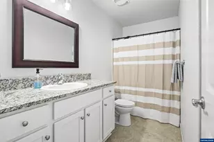 1871 SE Academy St, Dallas, OR 97338 - Photo 6