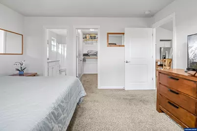 1871 SE Academy St, Dallas, OR 97338 - Photo 12