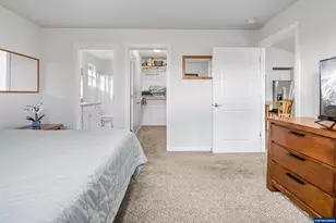 1871 SE Academy St, Dallas, OR 97338 - Photo 12