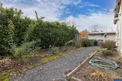 1156 SW Westvale St #197, McMinnville, OR 97128 - Photo 28