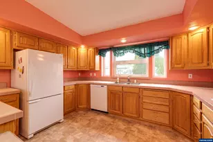 1156 SW Westvale St, McMinnville, OR 97128 - Photo 6