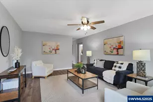 712 12th St, Sweet Home, OR 97386 - Photo 6