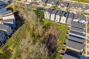 4236 E Willakenzie St, Newberg, OR 97132 - Photo 44