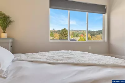 4236 E Willakenzie St, Newberg, OR 97132 - Photo 22
