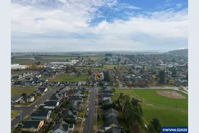 940 Hayes St, Mount Angel, OR 97362 - Photo 32