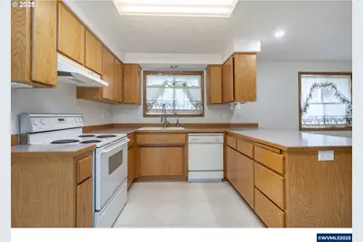 7295 NW Poverty Bend Rd, McMinnville, OR 97128 - Photo 10