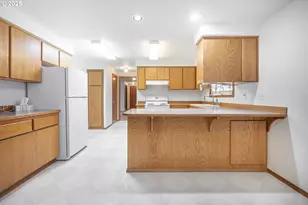 7295 NW Poverty Bend Rd, McMinnville, OR 97128 - Photo 8