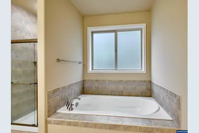 429 Turnberry Av, Woodburn, OR 97071 - Photo 20