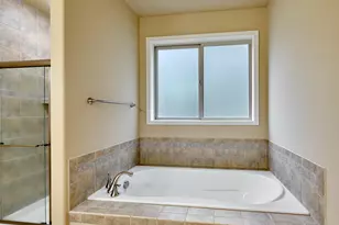 429 Turnberry Ave, Woodburn, OR 97071 - Photo 20