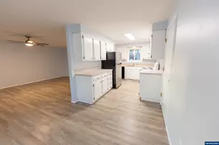 720 W Isabella St, Lebanon, OR 97355 - Photo 8