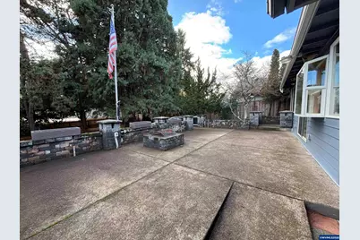 890 Alvina St SE, Salem, OR 97306 - Photo 44