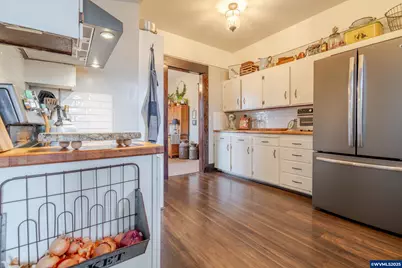 821 7th Av SW, Albany, OR 97321 - Photo 16