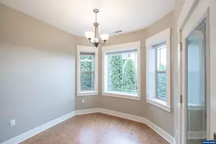 811 Northpoint Lp, Brownsville, OR 97327 - Photo 8