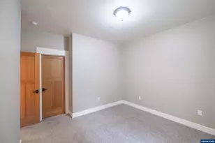 811 Northpoint Lp, Brownsville, OR 97327 - Photo 20