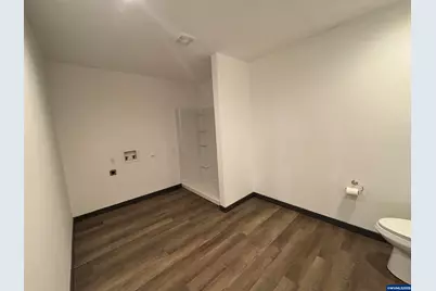 446 McClaine St, Silverton, OR 97381 - Photo 24