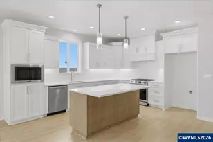 6675 Naomi Danielle St SE, Salem, OR 97306 - Photo 14