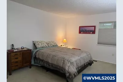 3235 Oakcrest Dr NW, Salem, OR 97304 - Photo 10