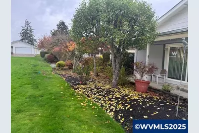 3235 Oakcrest Dr NW, Salem, OR 97304 - Photo 14