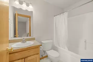 1061 Argon Ave, Eugene, OR 97404 - Photo 24