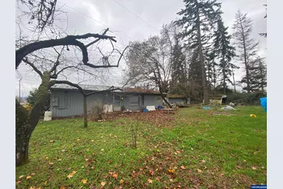 3910 S Santiam Hwy, Lebanon, OR 97355 - Photo 1