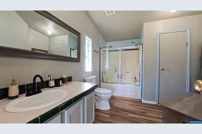 34125 E Lacomb Rd, Lebanon, OR 97355 - Photo 6