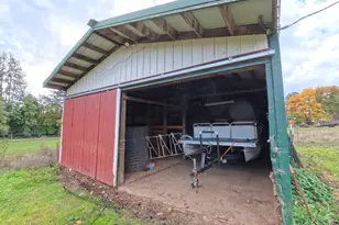 34125 E Lacomb Rd, Lebanon, OR 97355 - Photo 36