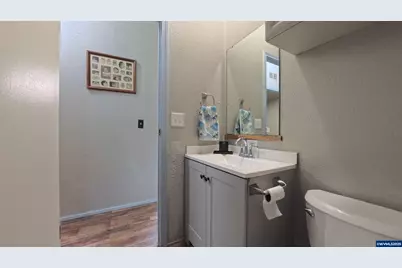 34125 E Lacomb Rd, Lebanon, OR 97355 - Photo 14