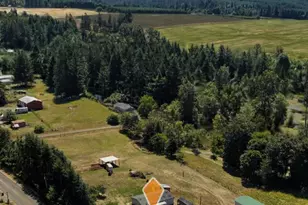 34125 E Lacomb Rd, Lebanon, OR 97355 - Photo 1