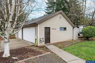 6782 Rainbow Dr SE, Salem, OR 97306 - Photo 10