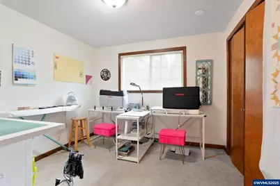 6782 Rainbow Dr SE, Salem, OR 97306 - Photo 32