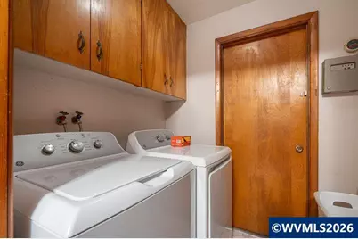 2530 Wayside Ter NE, Salem, OR 97301 - Photo 16