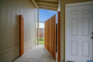 200 Market St, Lebanon, OR 97355 - Photo 46