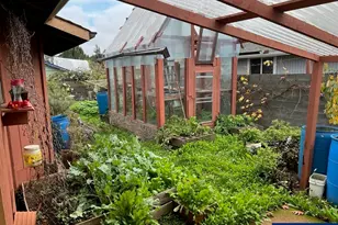 1874 CedarCrest Dr S, Salem, OR 97306 - Photo 22