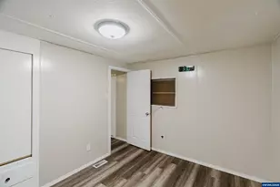 4882 Lancaster #7 Dr NE, Salem, OR 97305 - Photo 28