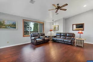 33844 Sunnyview Dr NE, Albany, OR 97322 - Photo 22