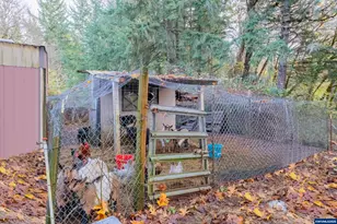 6000 River Rd S, Salem, OR 97302 - Photo 32