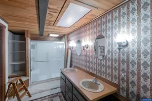 9740 Upper Olalla Rd, Winston, OR 97496 - Photo 10