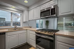 959 Stonebridge Ave NE, Keizer, OR 97303 - Photo 18