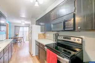 280 Honeysuckle St, Lebanon, OR 97567 - Photo 14