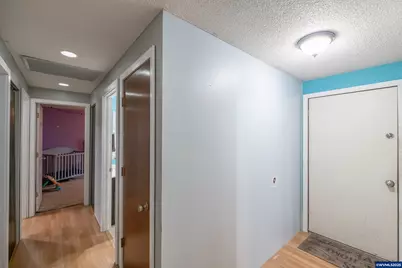 280 Honeysuckle St, Lebanon, OR 97567 - Photo 18