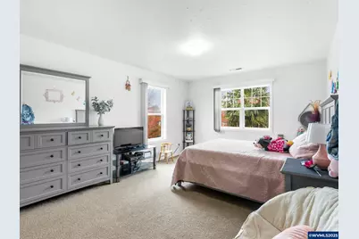 1241 Dahlia St, Woodburn, OR 97071 - Photo 14