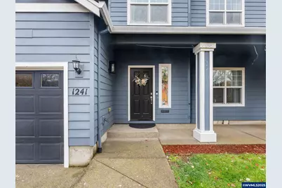 1241 Dahlia St, Woodburn, OR 97071 - Photo 2