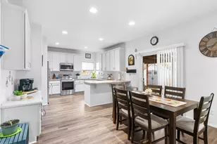 1241 Dahlia St, Woodburn, OR 97071 - Photo 6