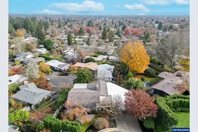 915 NW Westwood Pl, Corvallis, OR 97330 - Photo 2