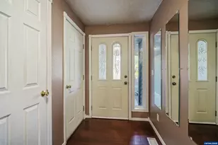 304 5th St NW, Sublimity, OR 97385 - Photo 8